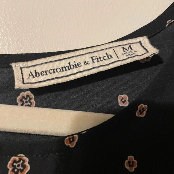 Abercrombie and Fitch Long Sleeve Paisley Boho Shift Dress Size Medium - Picture 7 of 9